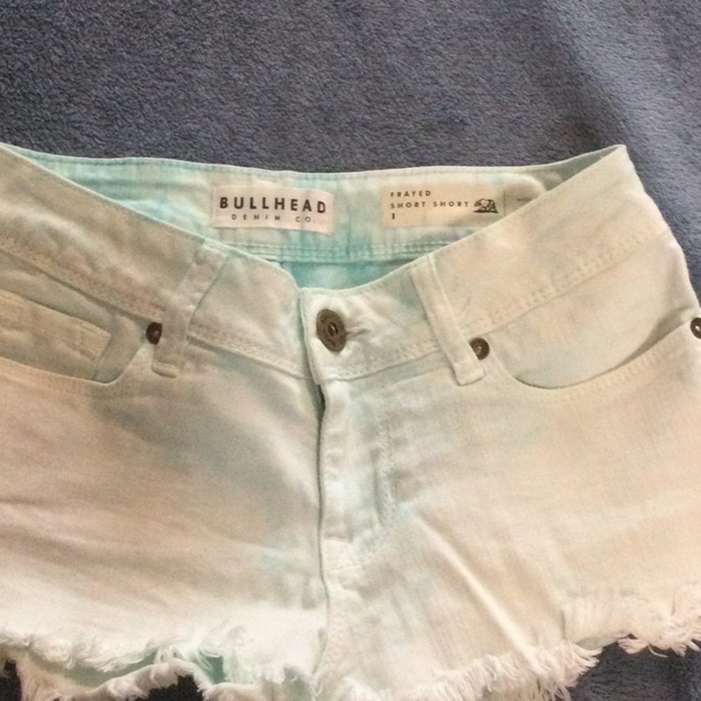 Shorts - Picture 3 of 3